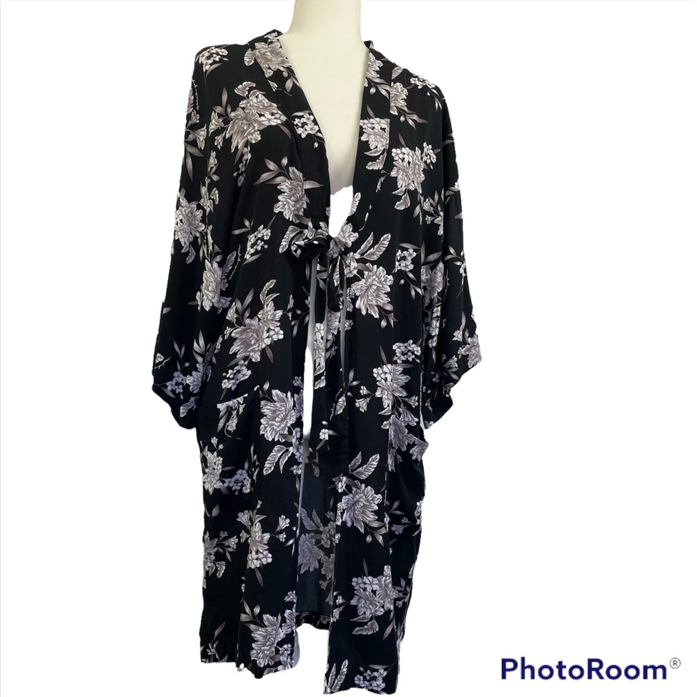 Spiritual Gangster Maya Black Floral Kimono One Size